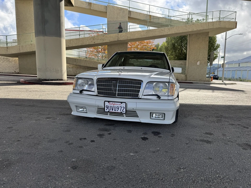 1995 Mercedes-Benz W124 E-Class - Image 9 of 31