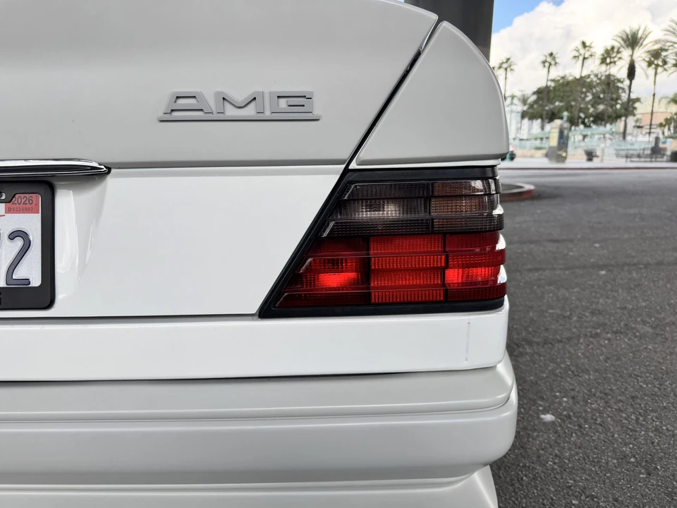1995 Mercedes-Benz W124 E-Class - Image 25 of 31