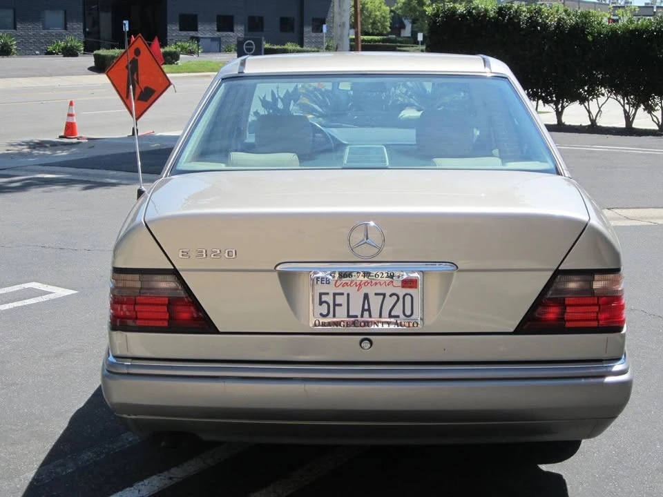 1995 Mercedes-Benz W124 E-Class - Image 4 of 20
