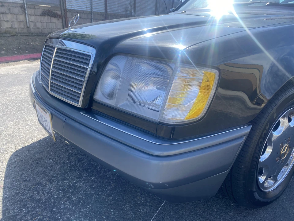 1995 Mercedes-Benz W124 E-Class - Image 12 of 31