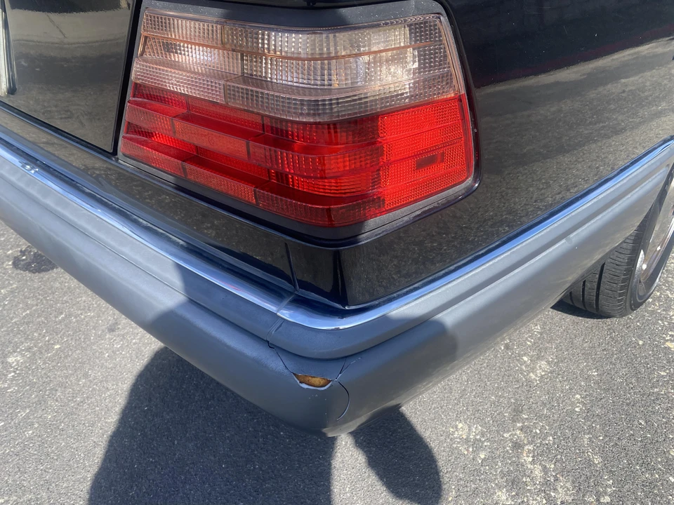 1995 Mercedes-Benz W124 E-Class - Image 16 of 31