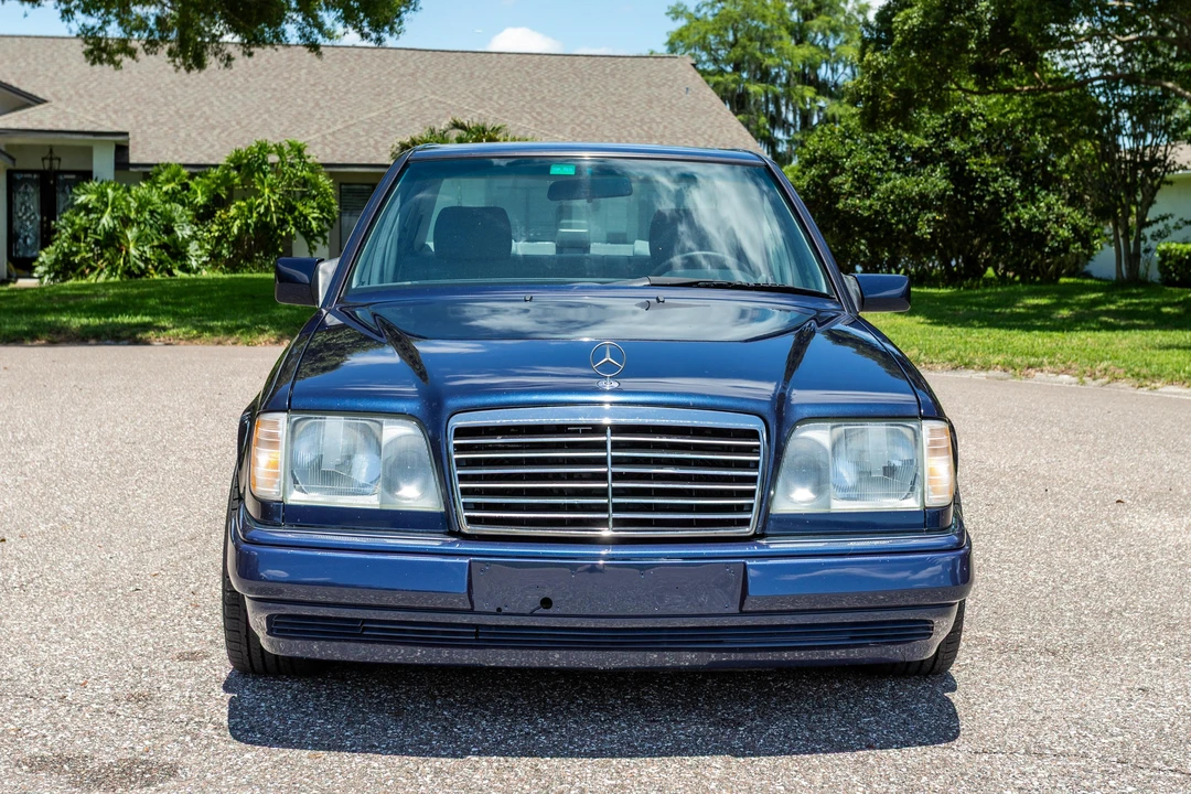 1994 Mercedes-Benz W124 E-Class - Image 2 of 31