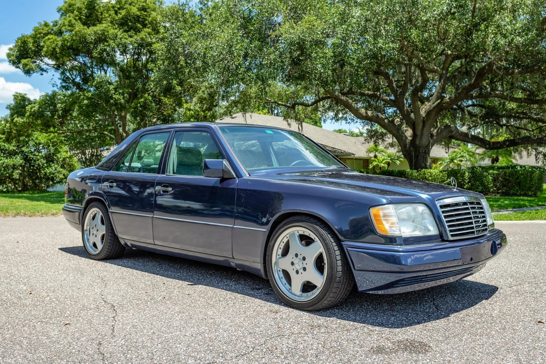 1994 Mercedes-Benz W124 E-Class - Image 9 of 31