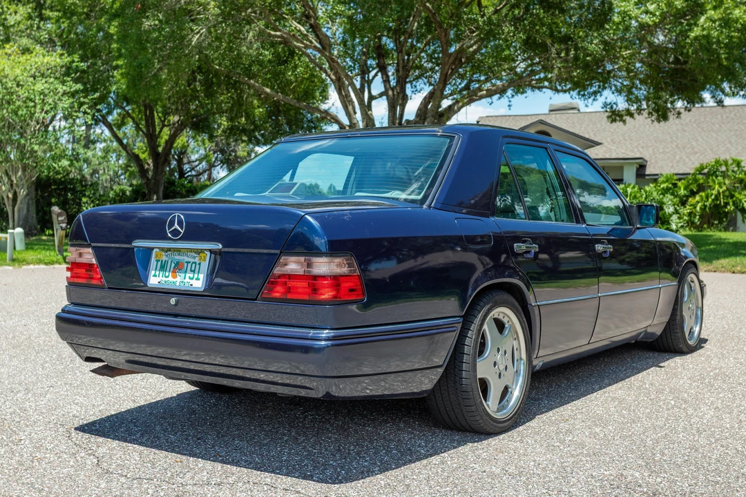 1994 Mercedes-Benz W124 E-Class - Image 8 of 31