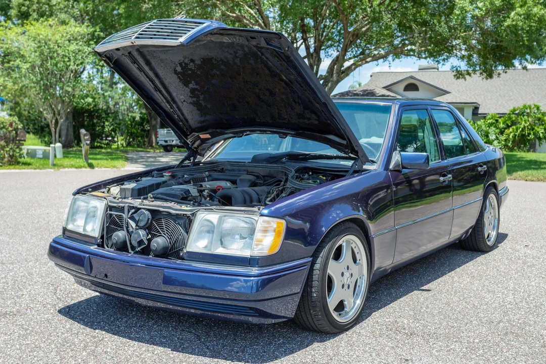 1994 Mercedes-Benz W124 E-Class - Image 11 of 31