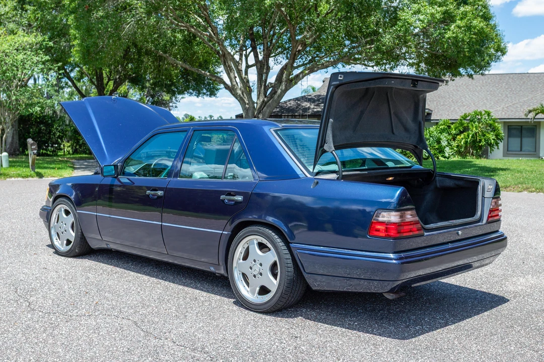 1994 Mercedes-Benz W124 E-Class - Image 13 of 31