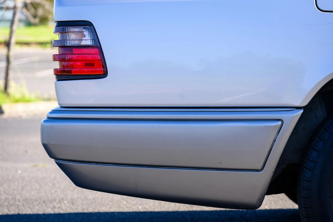 1995 Mercedes-Benz W124 E-Class - Image 29 of 31