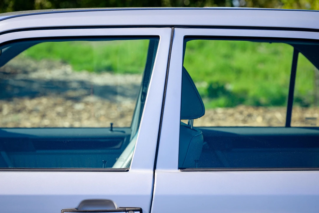 1995 Mercedes-Benz W124 E-Class - Image 18 of 31