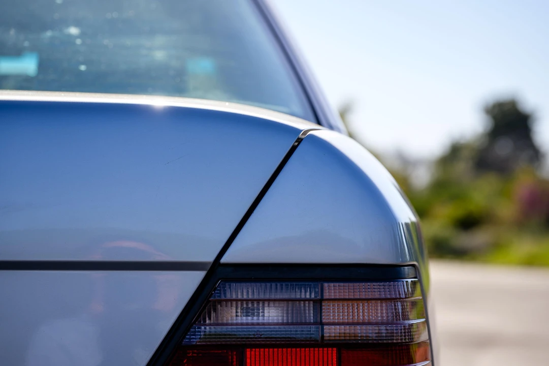 1995 Mercedes-Benz W124 E-Class - Image 28 of 31
