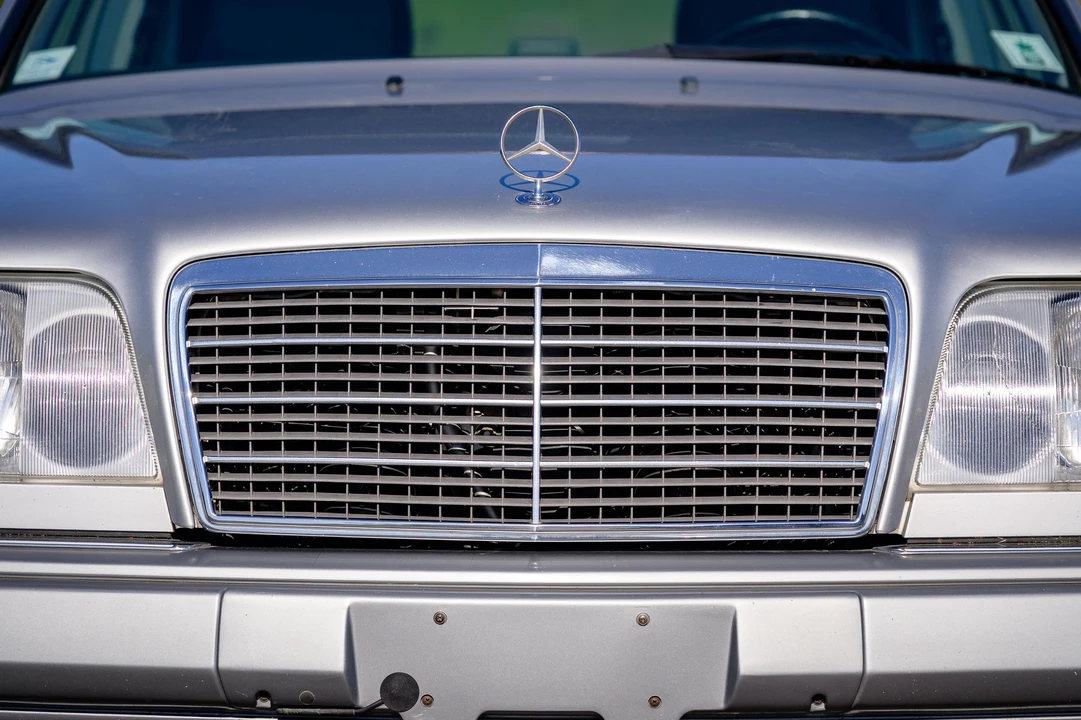 1995 Mercedes-Benz W124 E-Class - Image 11 of 31