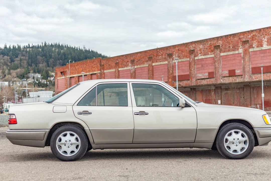1995 Mercedes-Benz W124 E-Class - Image 22 of 31