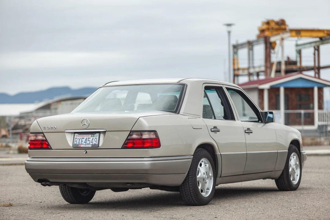 1995 Mercedes-Benz W124 E-Class - Image 19 of 31