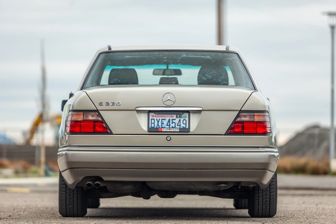 1995 Mercedes-Benz W124 E-Class - Image 15 of 31