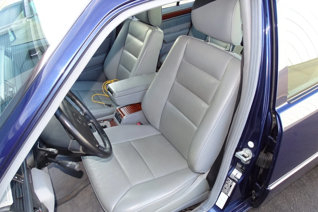 1995 Mercedes-Benz W124 E-Class - Image 28 of 31