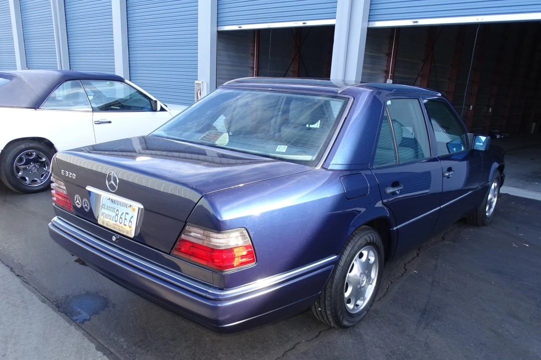 1995 Mercedes-Benz W124 E-Class - Image 5 of 31