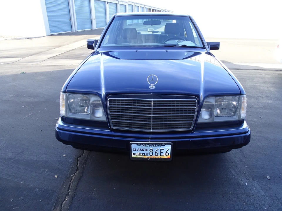 1995 Mercedes-Benz W124 E-Class - Image 8 of 31