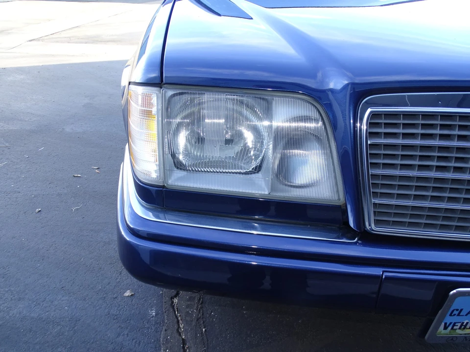 1995 Mercedes-Benz W124 E-Class - Image 11 of 31