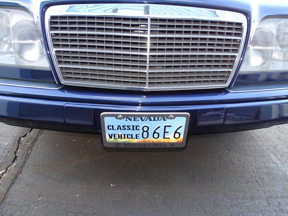 1995 Mercedes-Benz W124 E-Class - Image 9 of 31