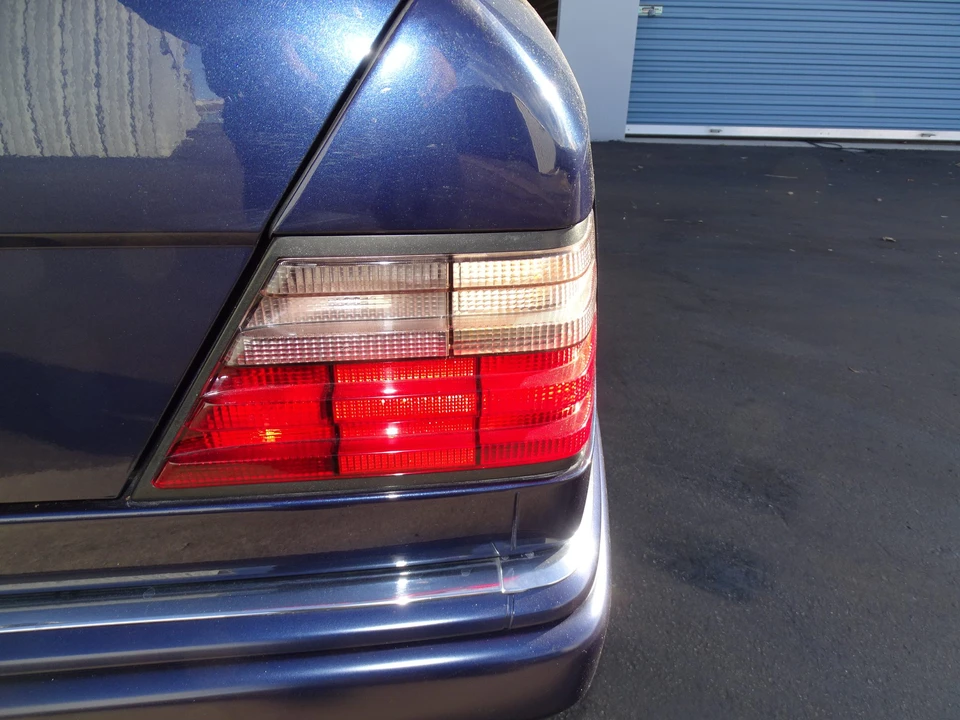 1995 Mercedes-Benz W124 E-Class - Image 15 of 31