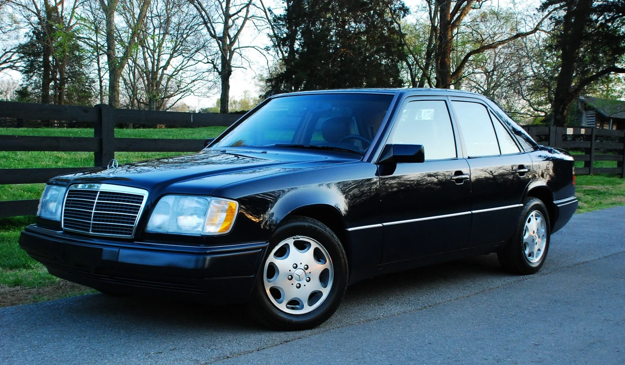 1995 Mercedes-Benz W124 E-Class - Image 16 of 31