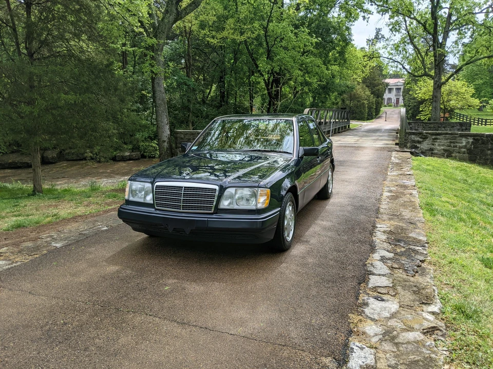 1995 Mercedes-Benz W124 E-Class - Image 3 of 31