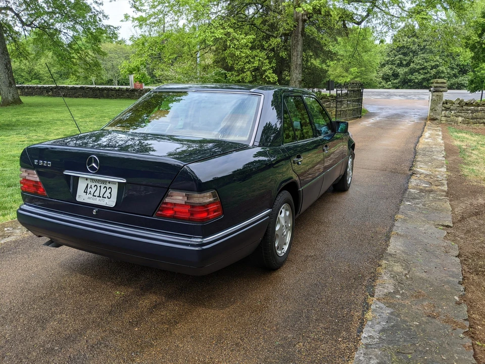 1995 Mercedes-Benz W124 E-Class - Image 7 of 31