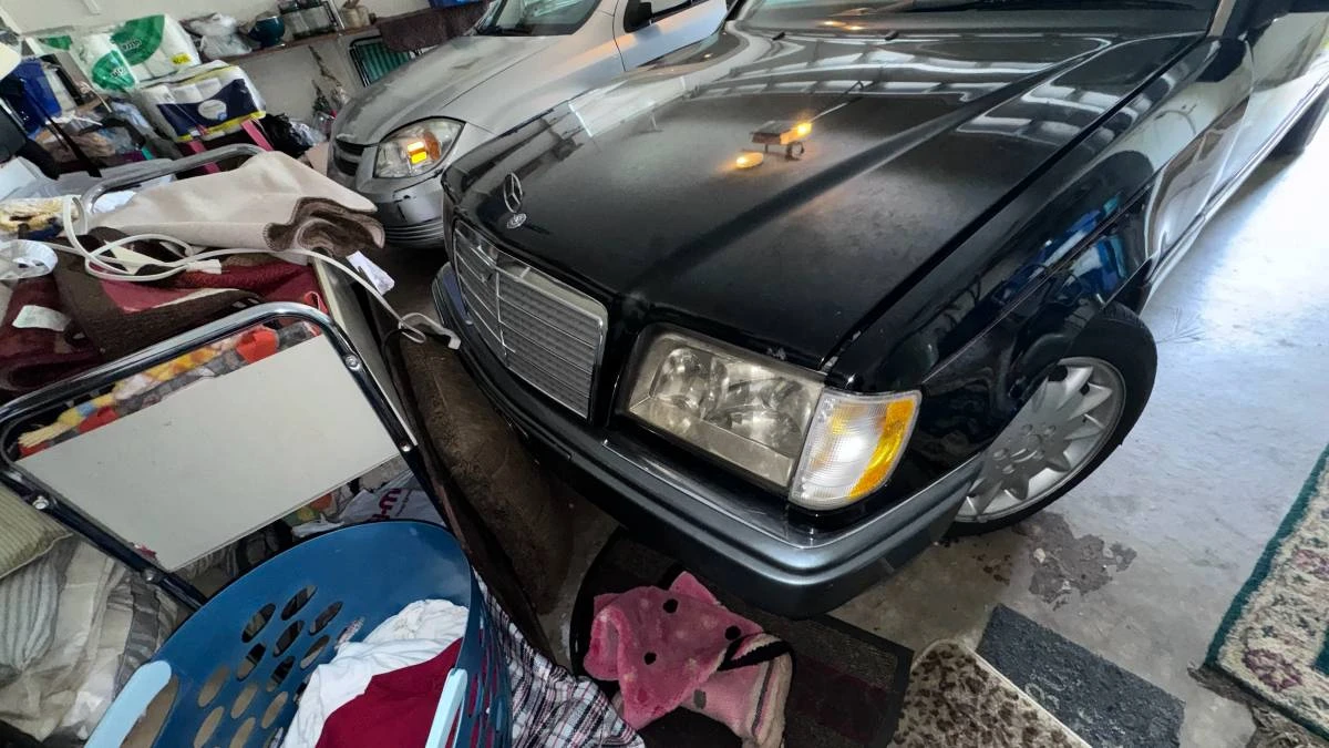 1995 Mercedes-Benz W124 E-Class - Image 13 of 16