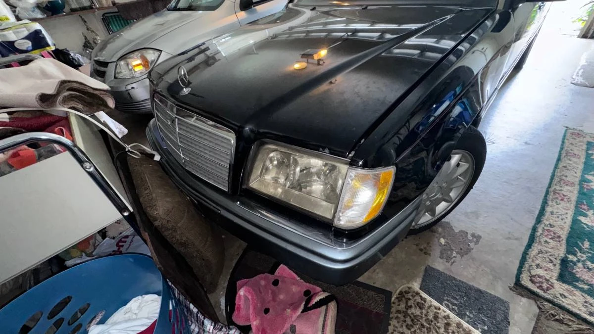 1995 Mercedes-Benz W124 E-Class - Image 2 of 5