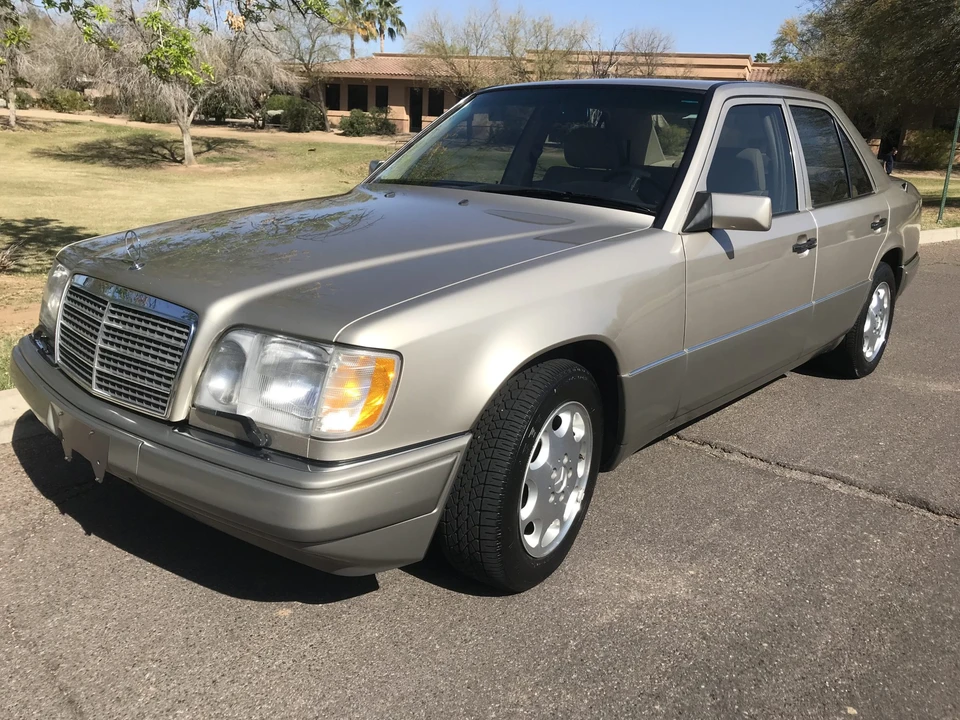 1995 Mercedes-Benz W124 E-Class - Image 3 of 31