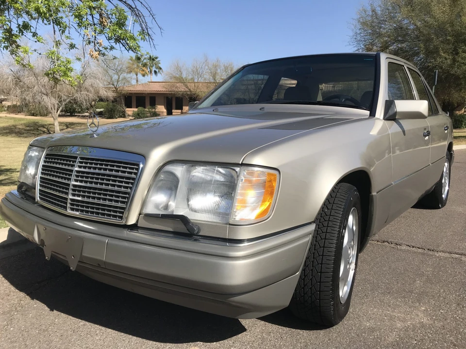 1995 Mercedes-Benz W124 E-Class - Image 4 of 31