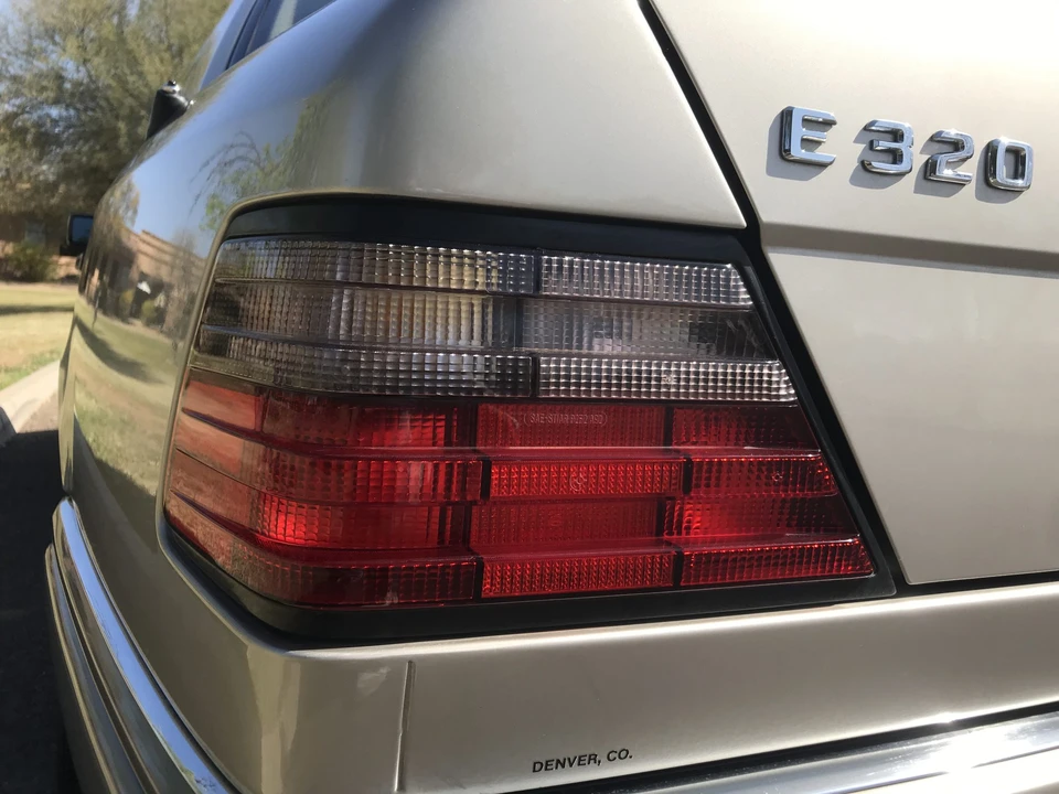 1995 Mercedes-Benz W124 E-Class - Image 30 of 31