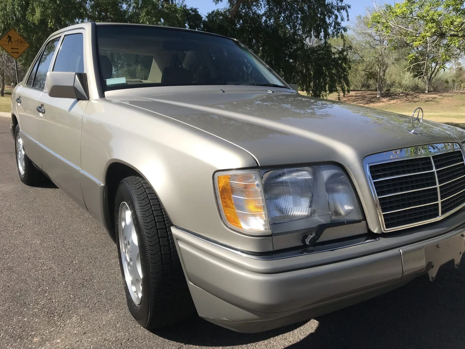 1995 Mercedes-Benz W124 E-Class - Image 23 of 31
