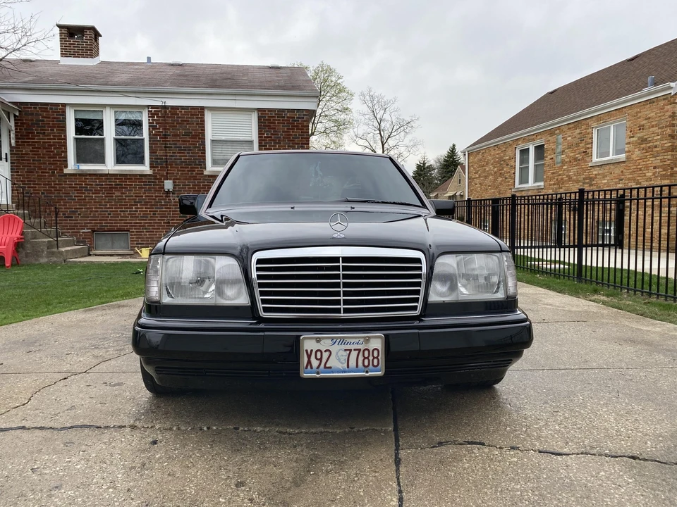 1995 Mercedes-Benz W124 E-Class - Image 12 of 31