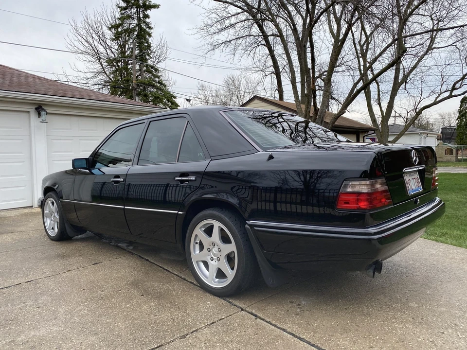 1995 Mercedes-Benz W124 E-Class - Image 5 of 31