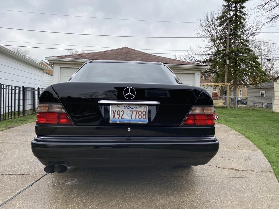 1995 Mercedes-Benz W124 E-Class - Image 6 of 31