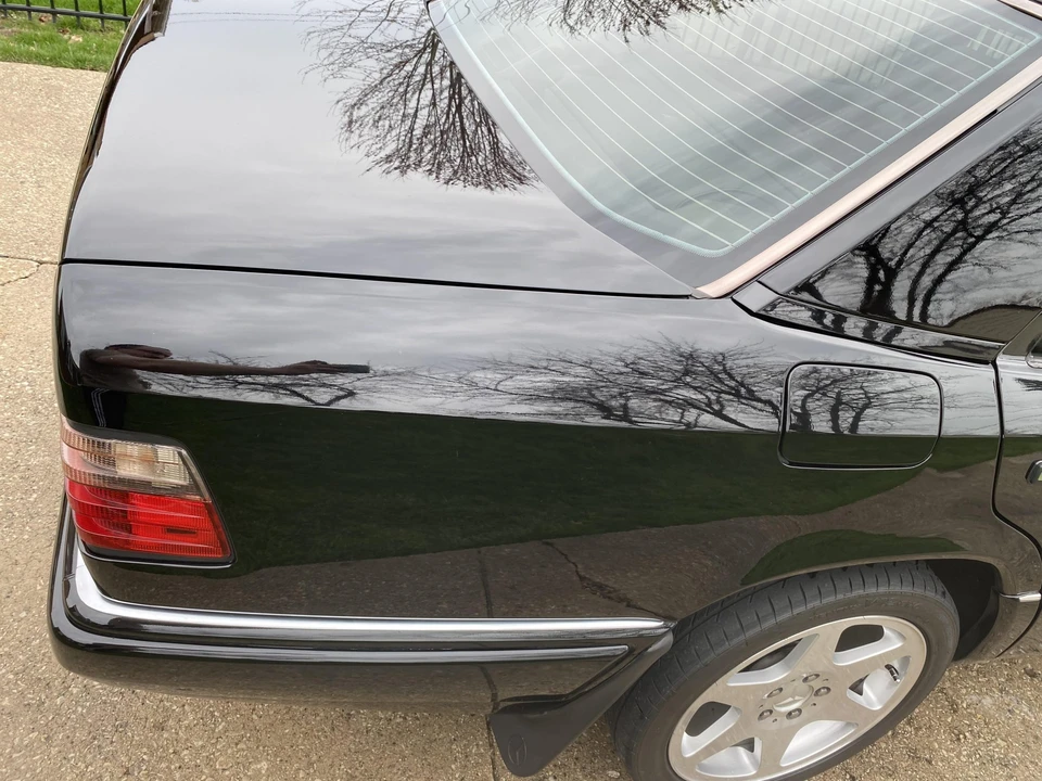 1995 Mercedes-Benz W124 E-Class - Image 18 of 31
