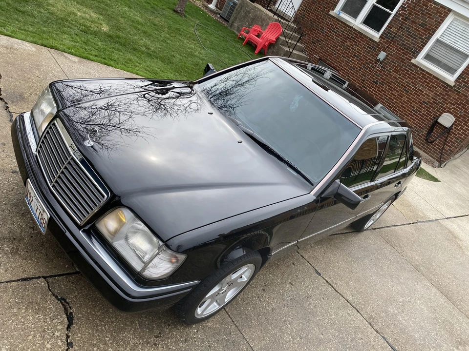 1995 Mercedes-Benz W124 E-Class - Image 2 of 31
