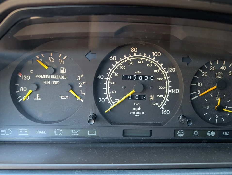 1995 Mercedes-Benz W124 E-Class - Image 16 of 19