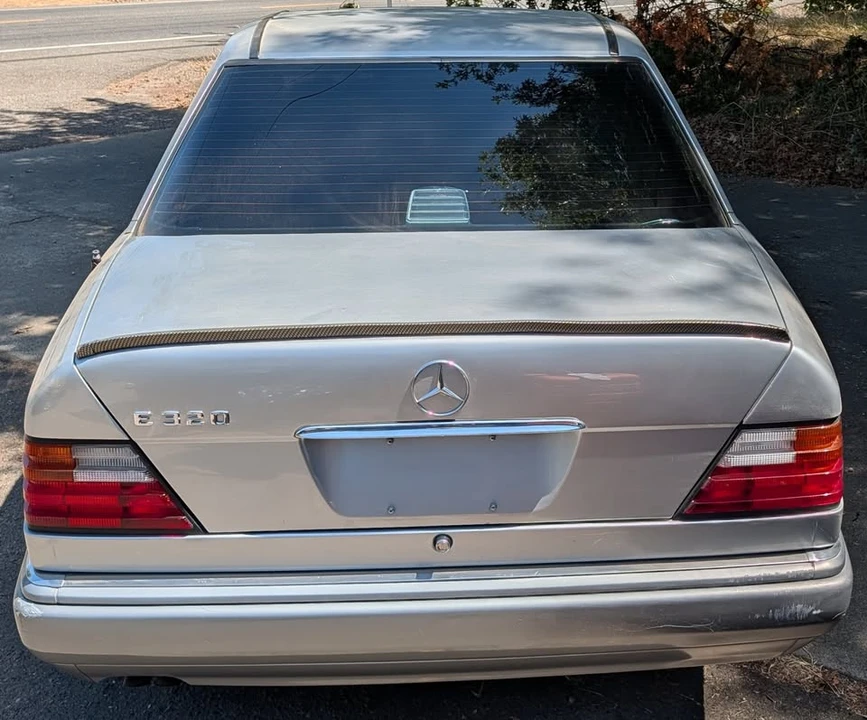 1995 Mercedes-Benz W124 E-Class - Image 3 of 19
