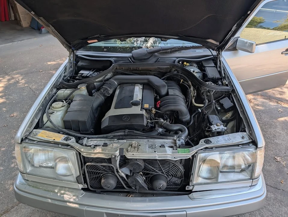 1995 Mercedes-Benz W124 E-Class - Image 5 of 19