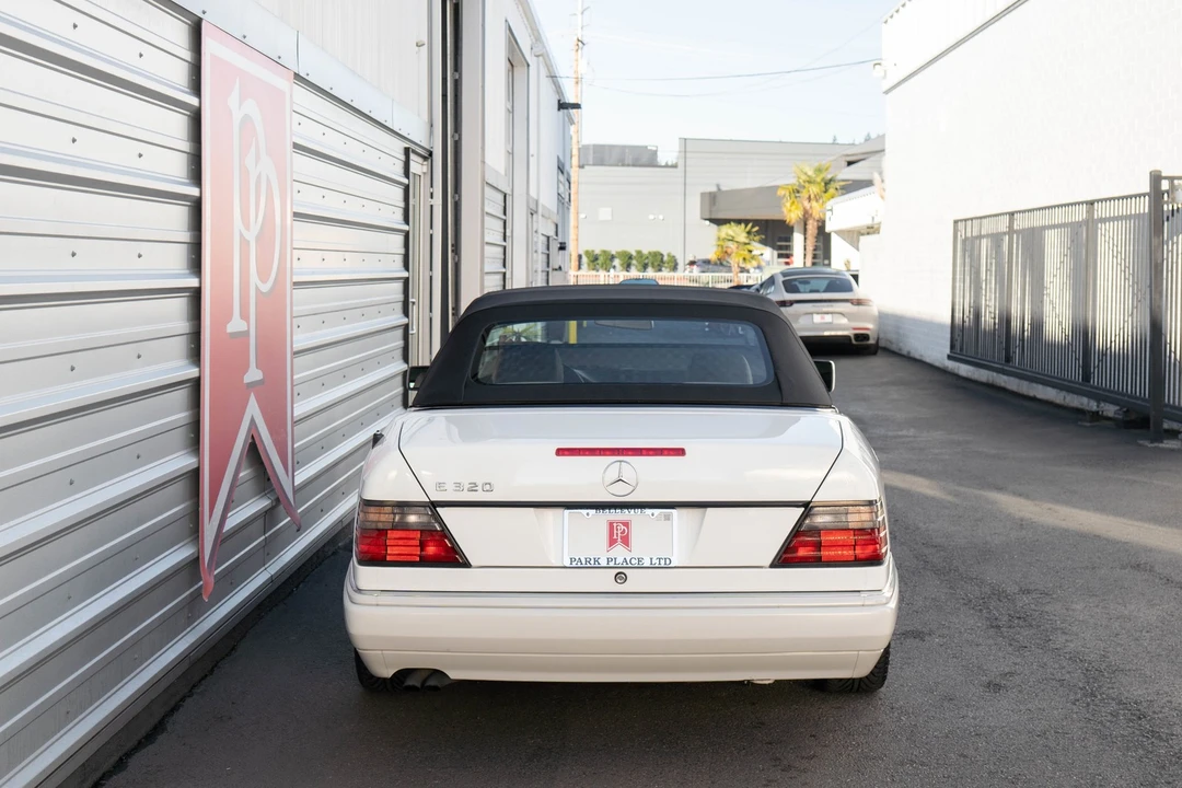 1995 Mercedes-Benz W124 E-Class - Image 31 of 31