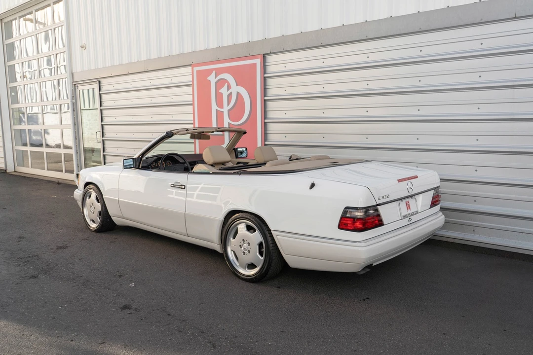1995 Mercedes-Benz W124 E-Class - Image 30 of 31