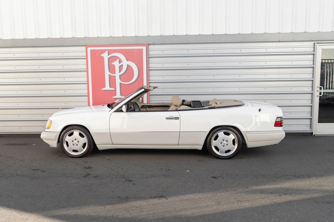 1995 Mercedes-Benz W124 E-Class - Image 29 of 31