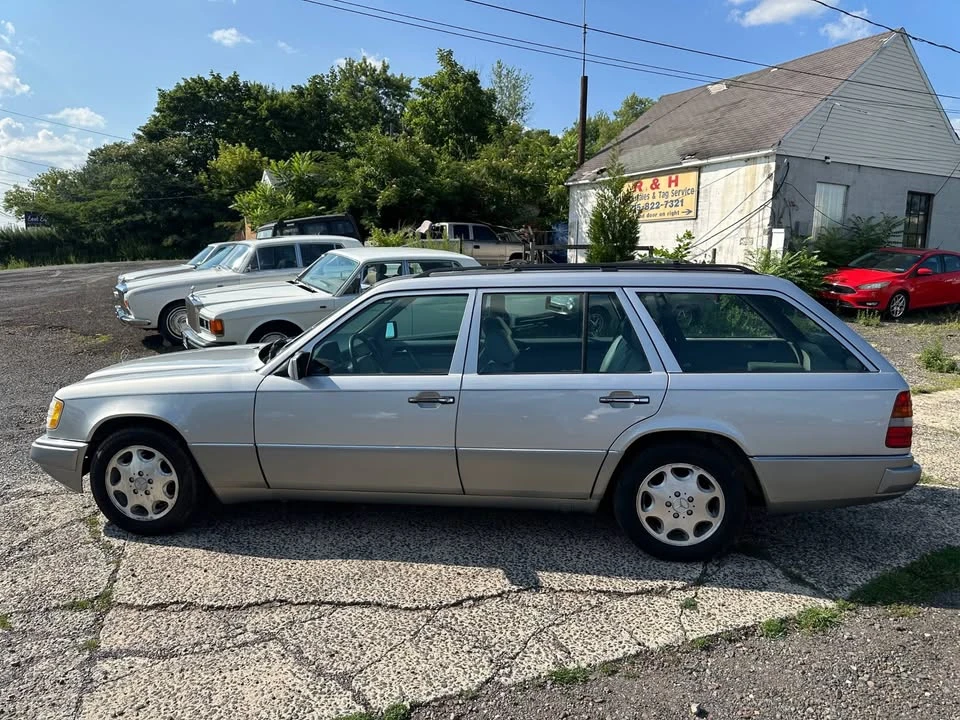 1995 Mercedes-Benz W124 E-Class - Image 8 of 19