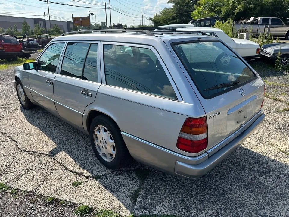 1995 Mercedes-Benz W124 E-Class - Image 7 of 19