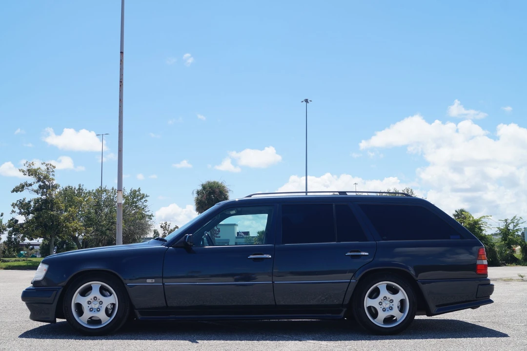 1995 Mercedes-Benz W124 E-Class - Image 7 of 31
