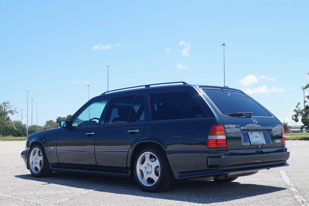 1995 Mercedes-Benz W124 E-Class - Image 6 of 31