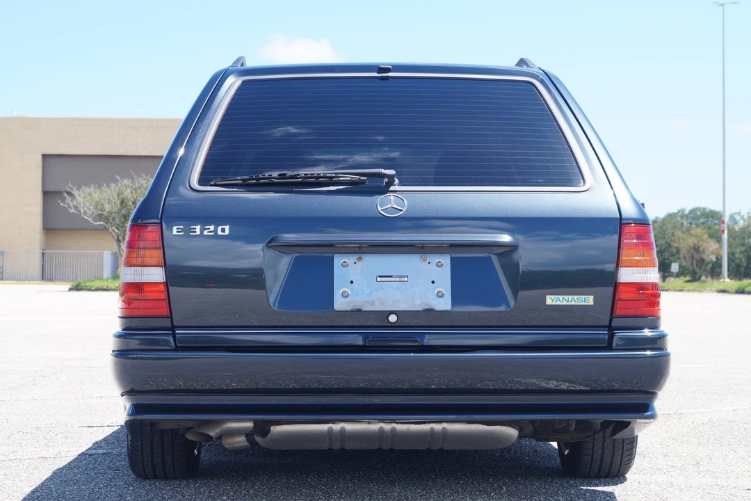 1995 Mercedes-Benz W124 E-Class - Image 5 of 31