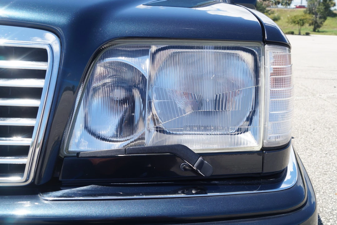 1995 Mercedes-Benz W124 E-Class - Image 20 of 31