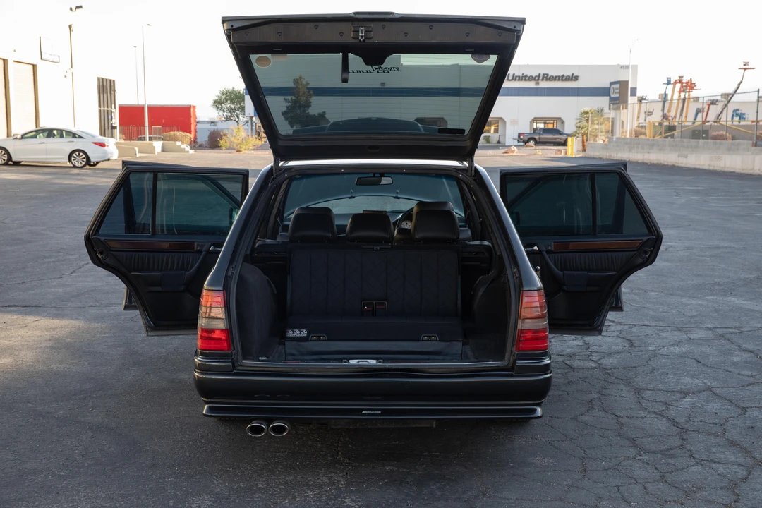 1995 Mercedes-Benz W124 E-Class - Image 19 of 31